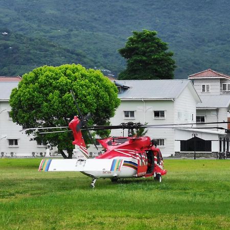 Апартаменты Oak Garden 旅館證號167 民宿證號1359 Хуалянь Экстерьер фото