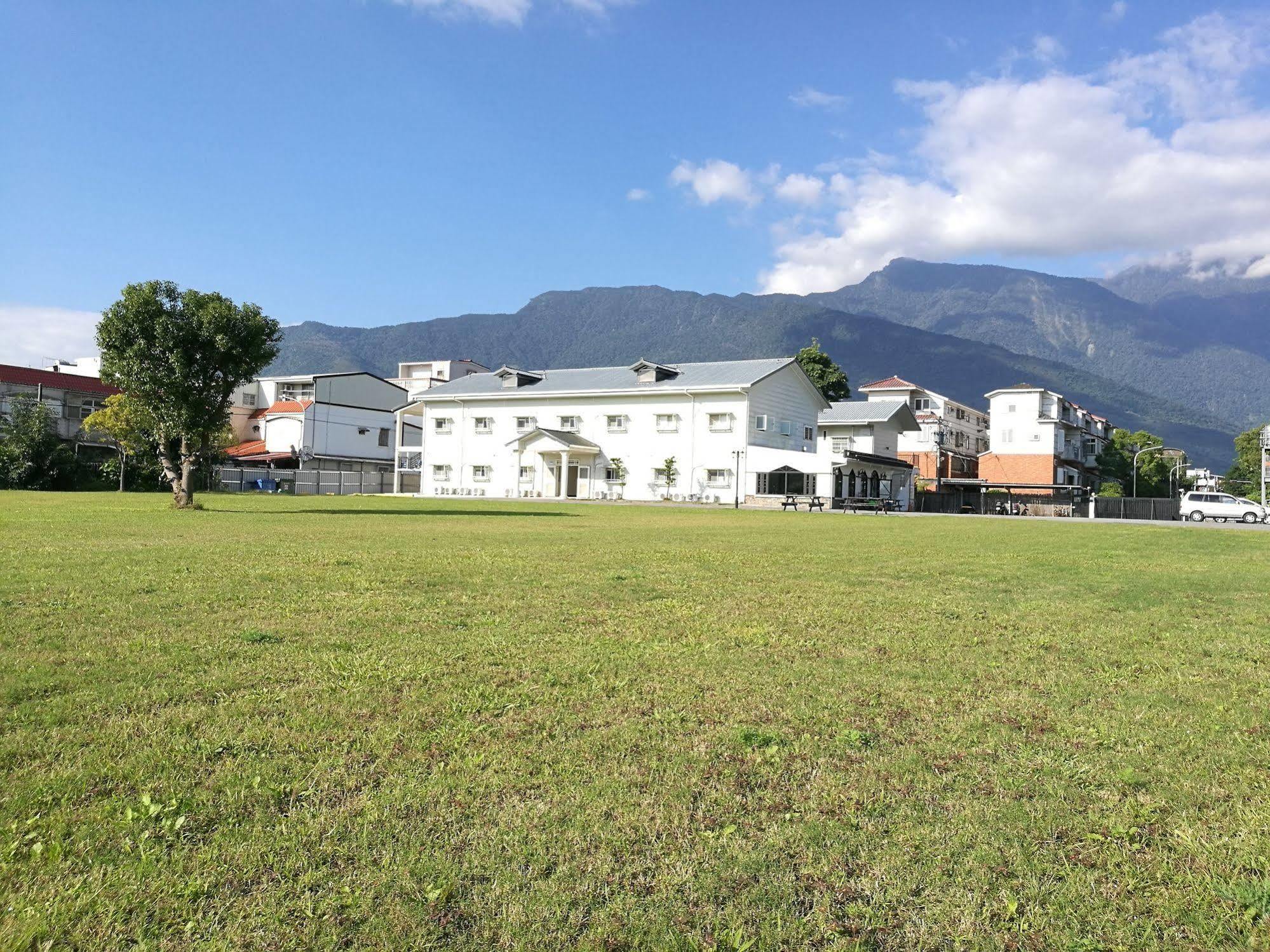 Oak Garden 旅館證號167 民宿證號1359 Хуалянь Экстерьер фото